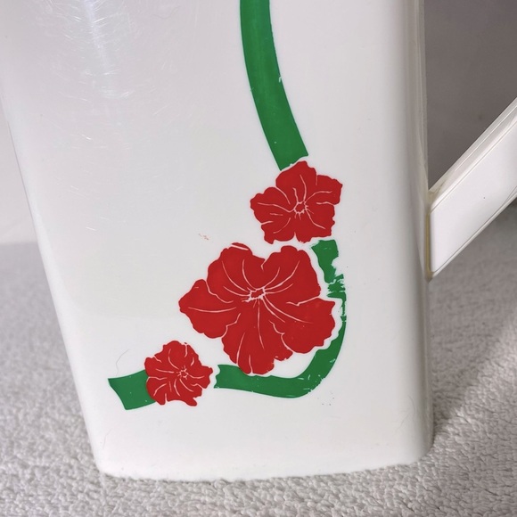 Vintage Totoon White Green Red Plastic Pitcher - Picture 12 of 14
